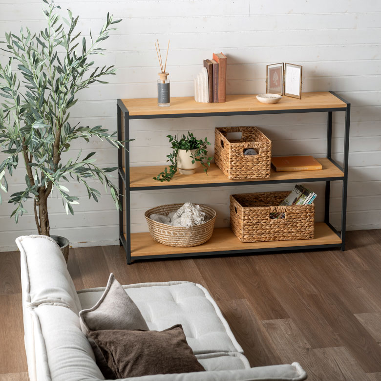 収納力があり、見せる収納にも映える棚