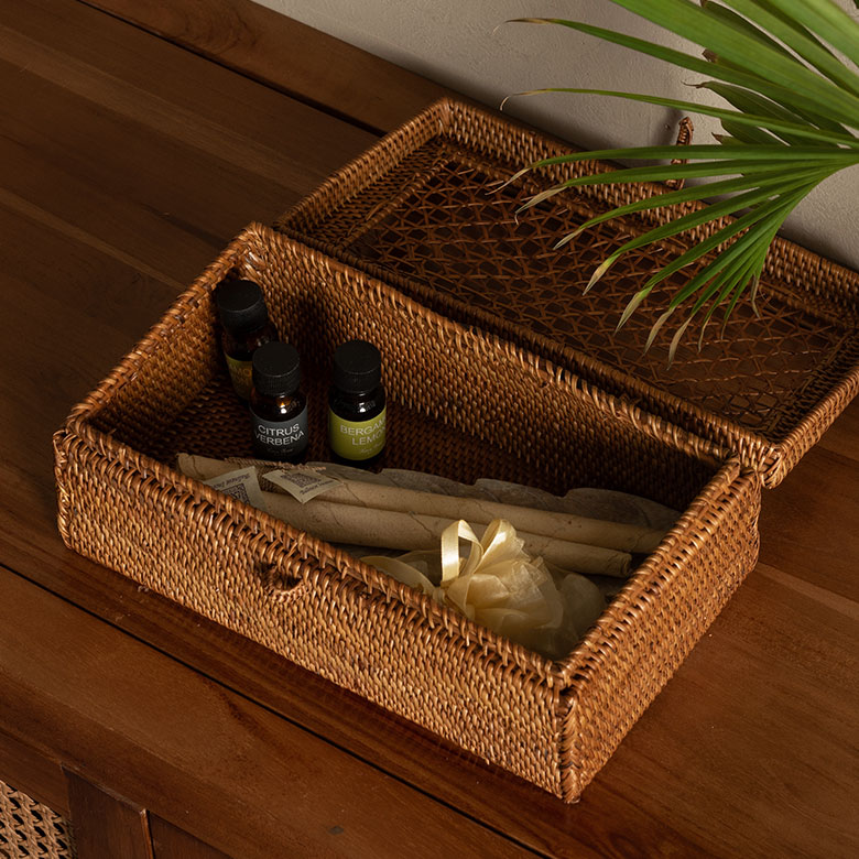 小物入れからティッシュケースまで使えるマルチ蓋つきケース