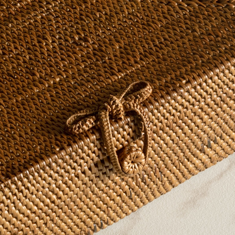 天然素材アタの美しい編み目