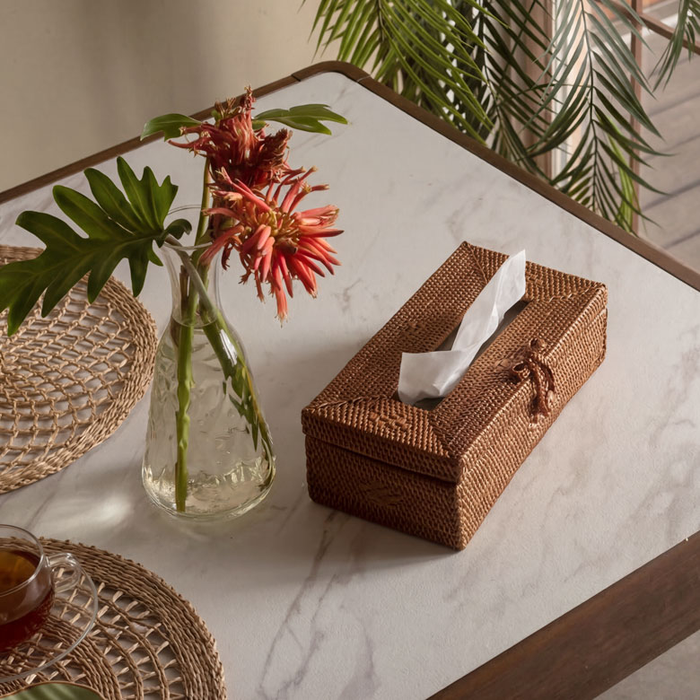 アタ製ティッシュボックス