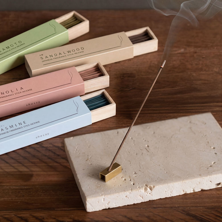 真鍮製のお香立て付きお香