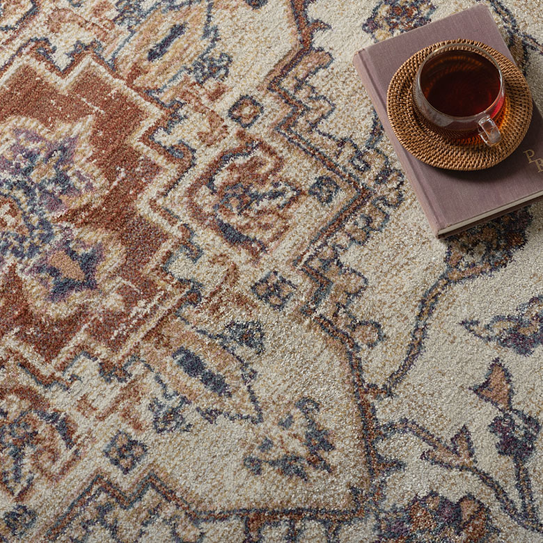 ヴィンテージ風デザインラグ