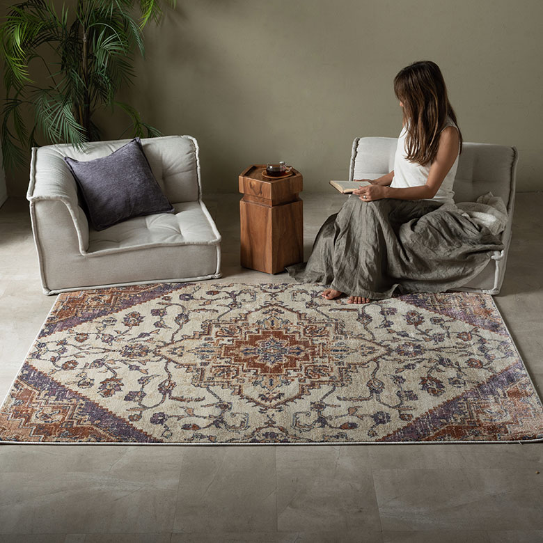 メダリオン柄オリエンタルラグ