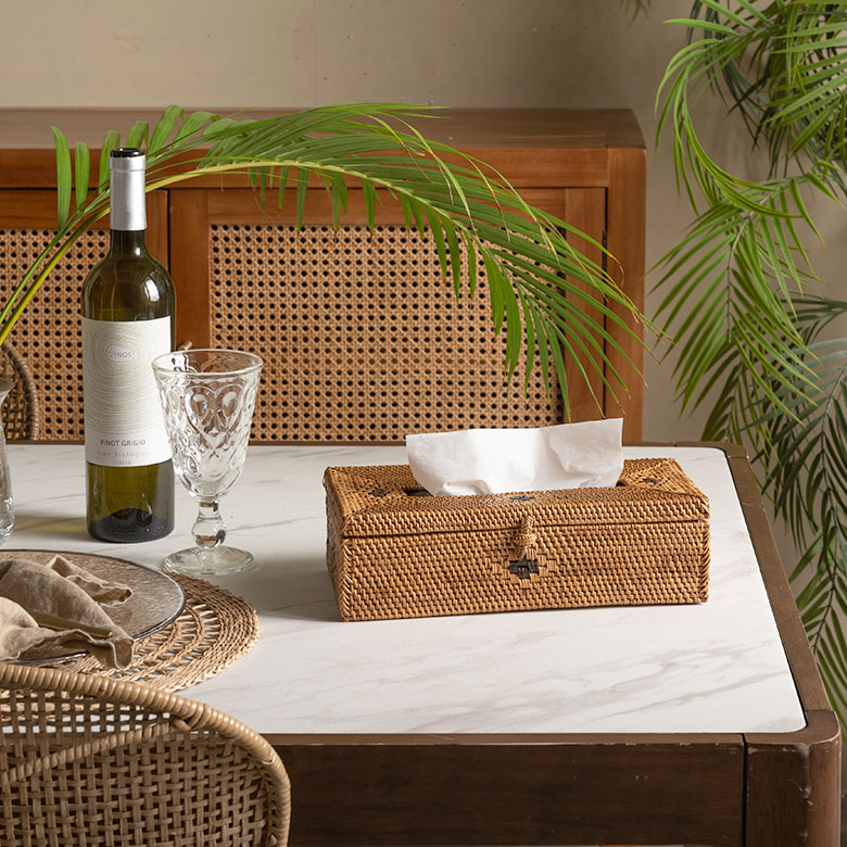 アタ製ティッシュボックス