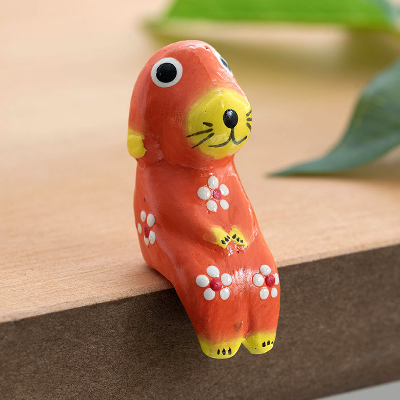 木彫りのバリ犬オブジェ