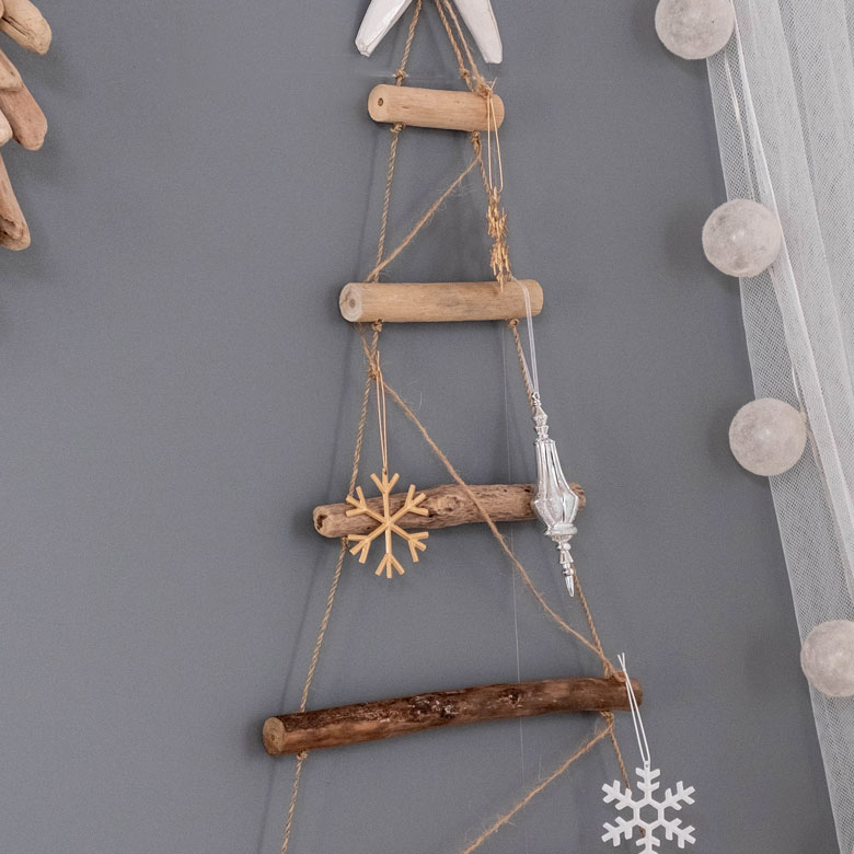 流木のクリスマスアイテム