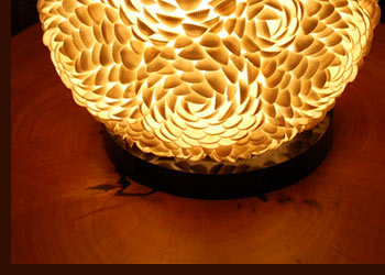 寝室やリビングなどを照らすと、まるでバリの高級リゾートののような雰囲気を楽しめます。