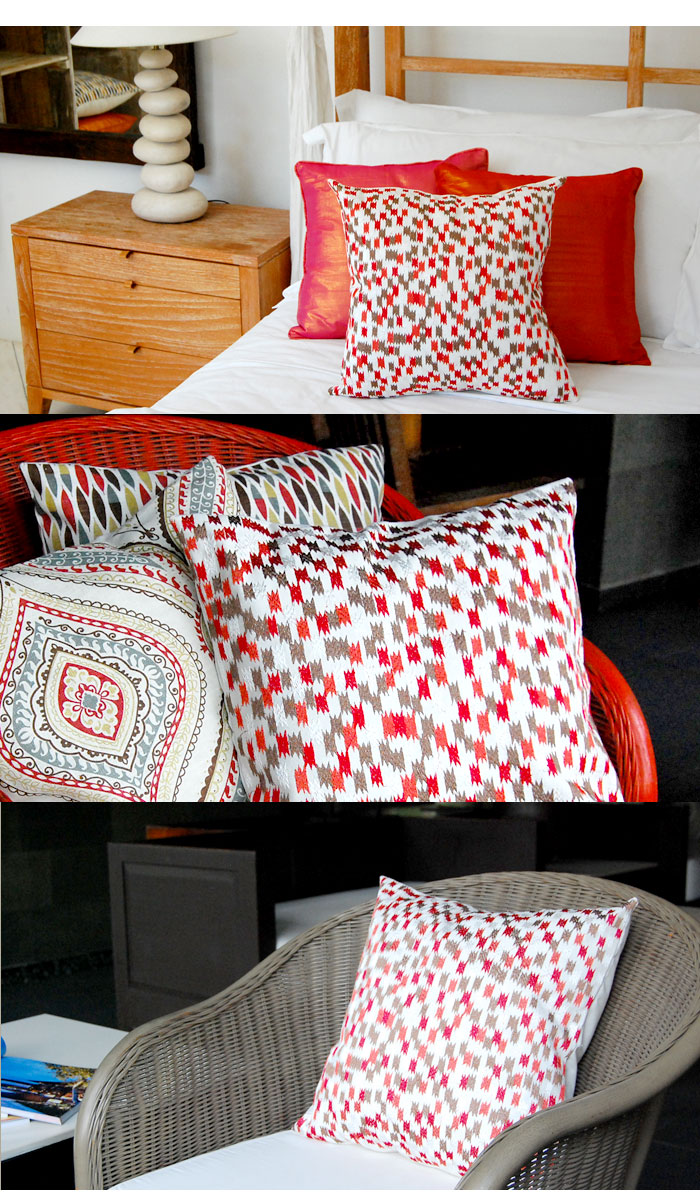 ６カラーから選べるクッションカバー