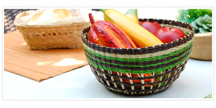 新鮮な風が通り抜ける涼やかな透かし編みデザイン