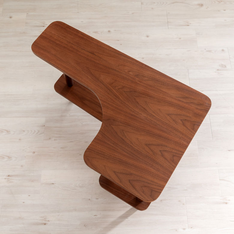 ウォルナットの美しい木目