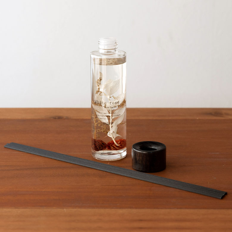 リードは6本ついています