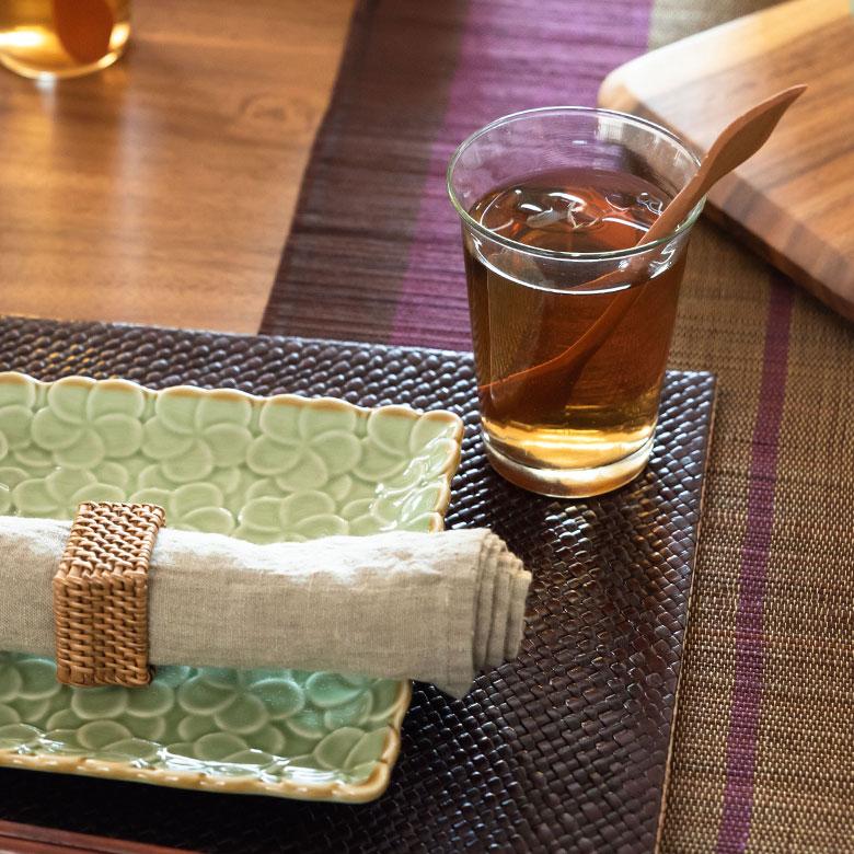 食卓を爽やかに彩ります