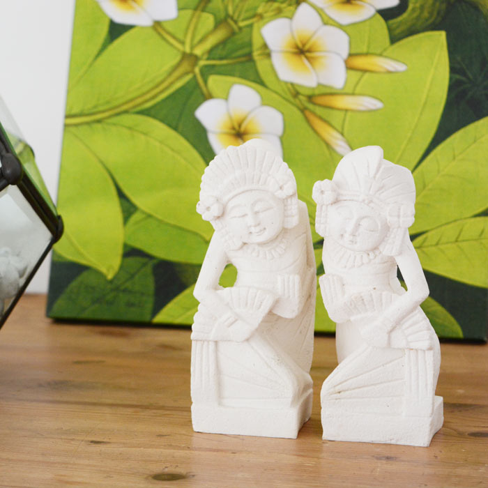 バリニーズの石像