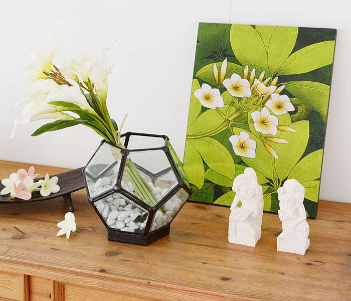 バリニーズの石像