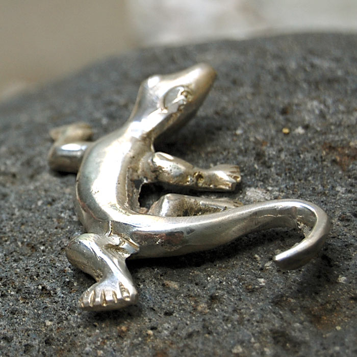 真鍮でできたヤモリの アジアン オブジェ インテリア バリ アジアン雑貨