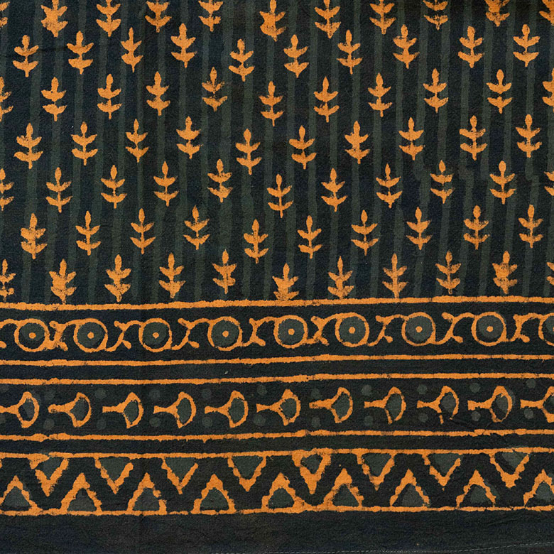 こたつカバーにも使えるマルチカバー