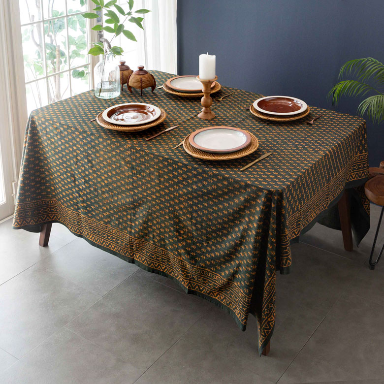 テーブルクロスとしてもおすすめ