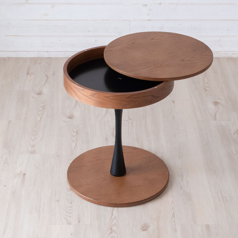 スライドした天板