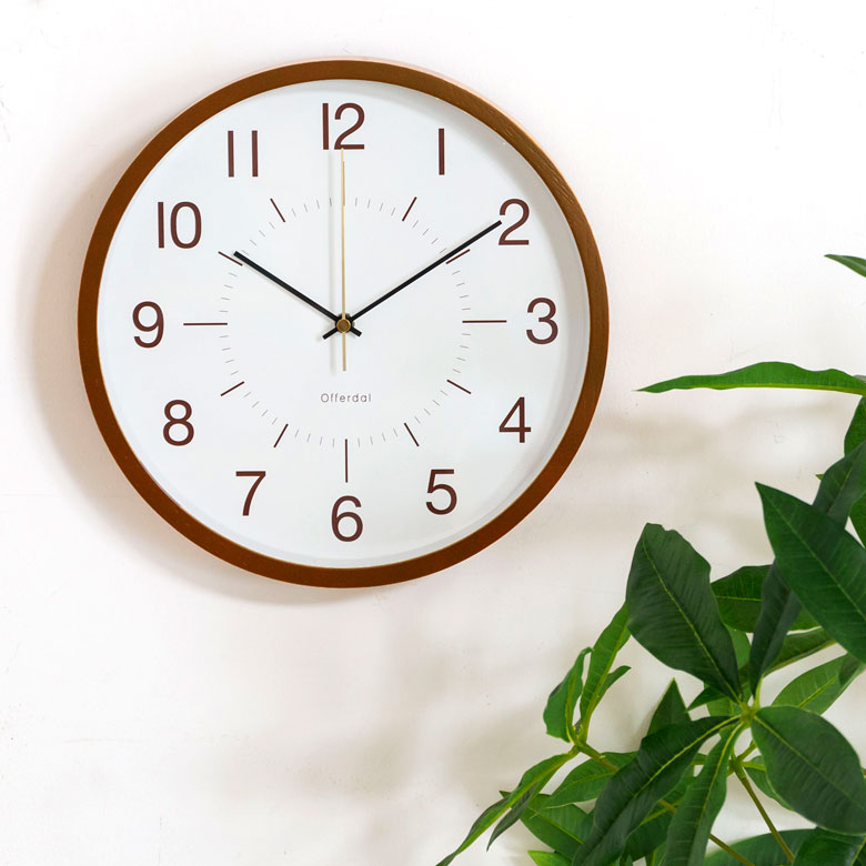 バイカラーのウッドフレームデザイン壁掛け電波時計