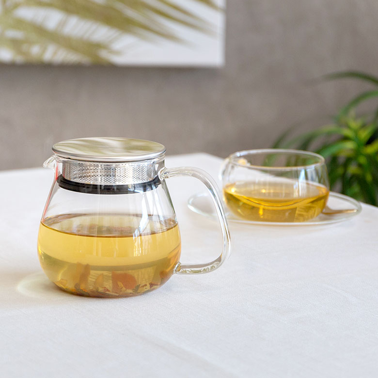 蓋とストレーナーが一体化　ワンタッチティーポット 460ml