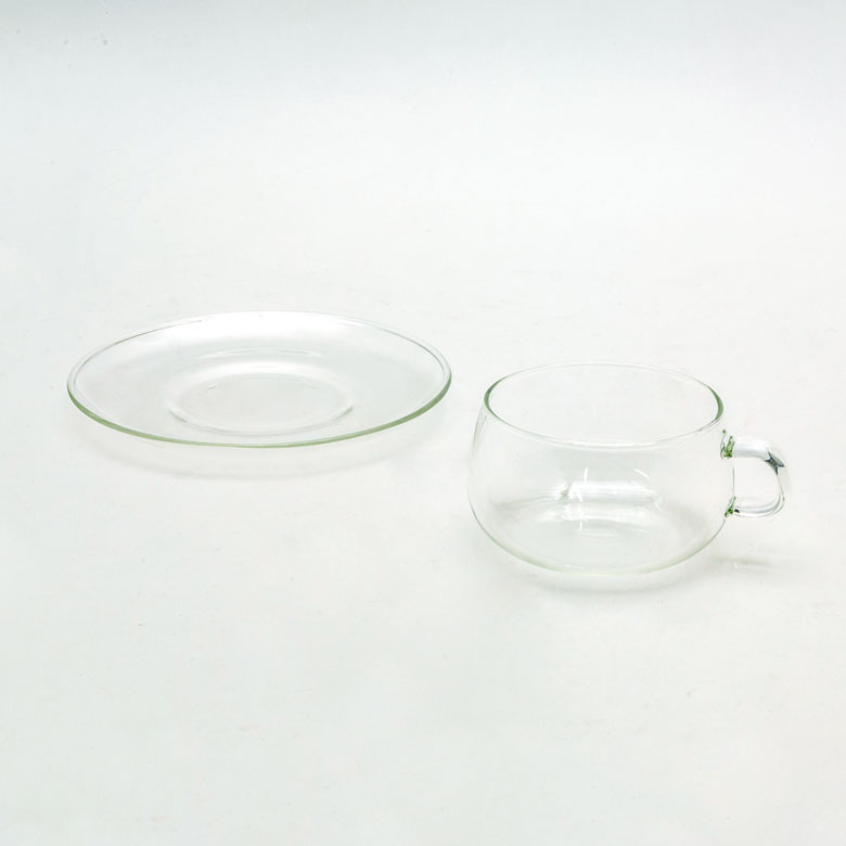 ガラスのティーカップ＆ソーサーセット