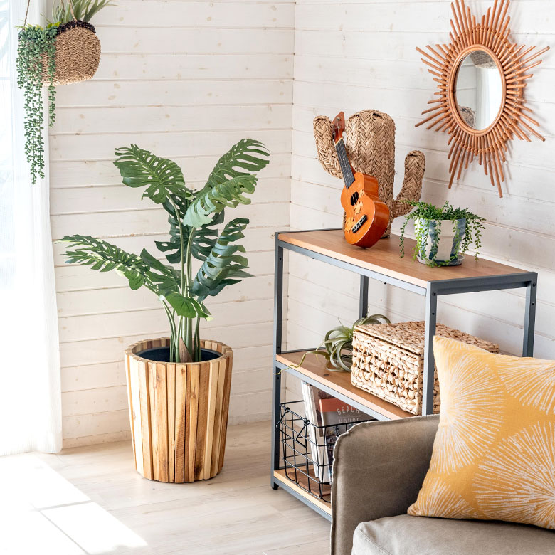 お手入れいらずで、南国リゾート感を楽しむフェイクグリーン モンステラ