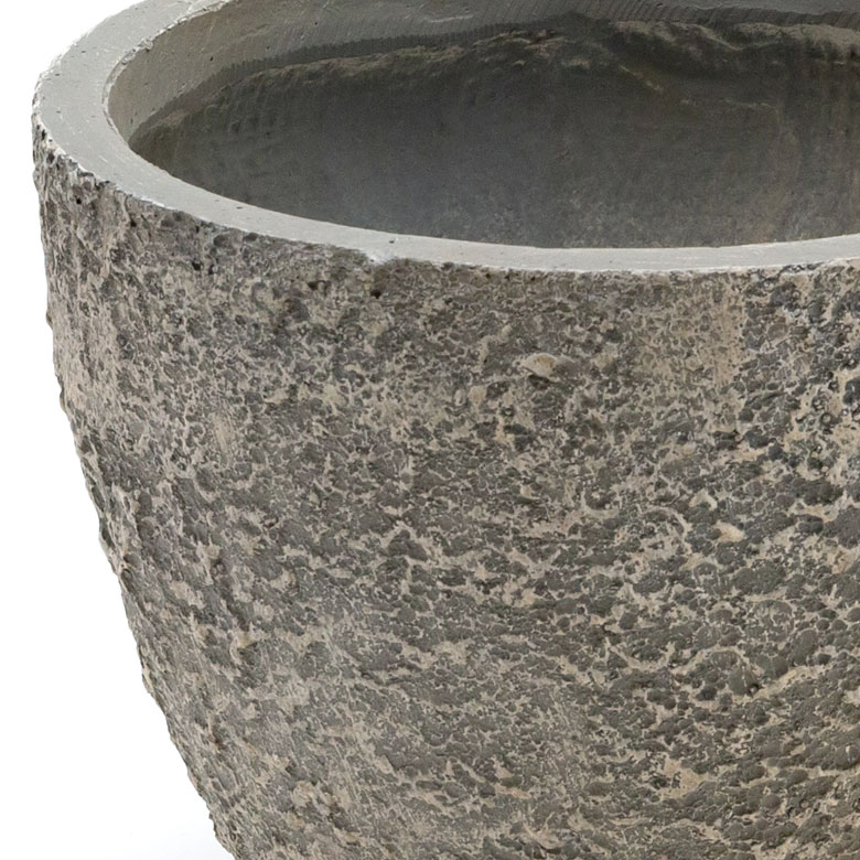 自然な風合いで主役を引き立てる。プランター Sサイズ