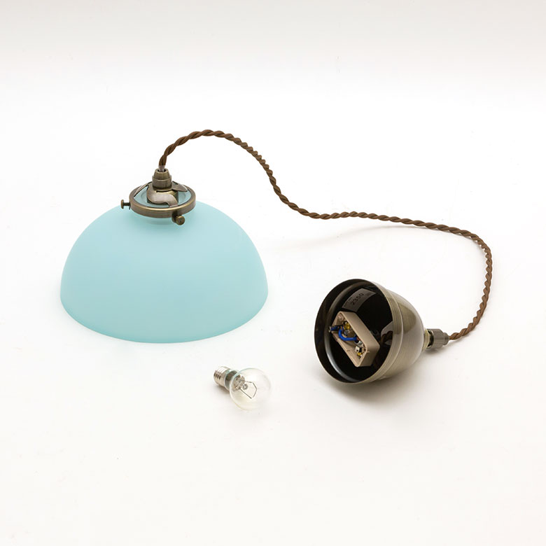 インテリアに彩りを添える フロストガラスのペンダントライト