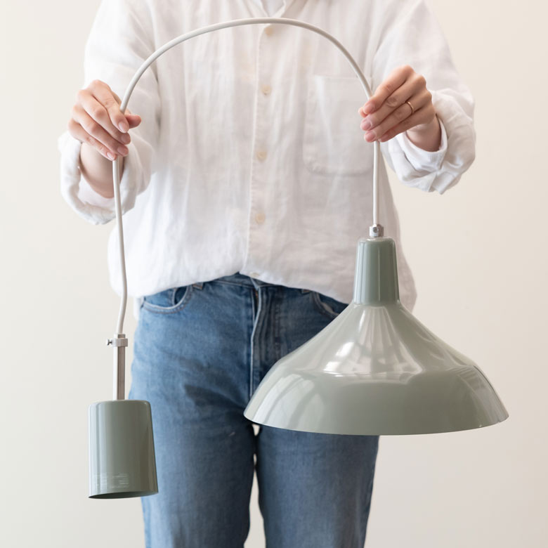 コードで高さ調整可能です