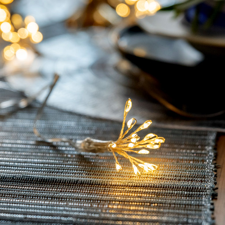 繊細な光の粒が集まったLEDライト　ブルーミング[コッパー/シルバー]