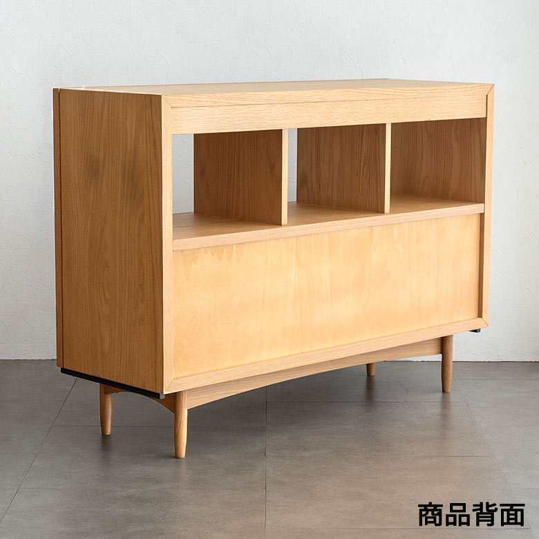 後ろ側を見せるような置き方も。