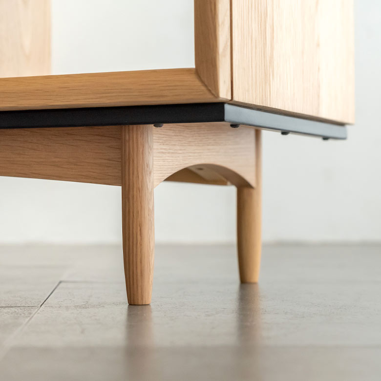 脚までこだわったデザイン。