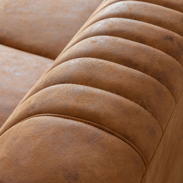 ヴィンテージ感のあるソフトレザー