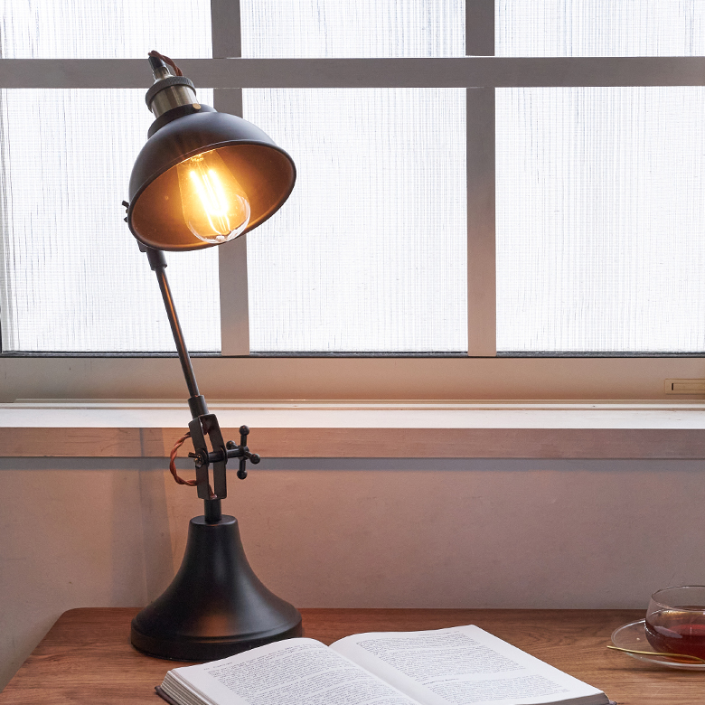 幅広いインテリアに馴染む