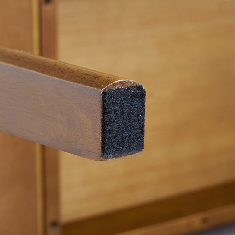 床を傷つけない