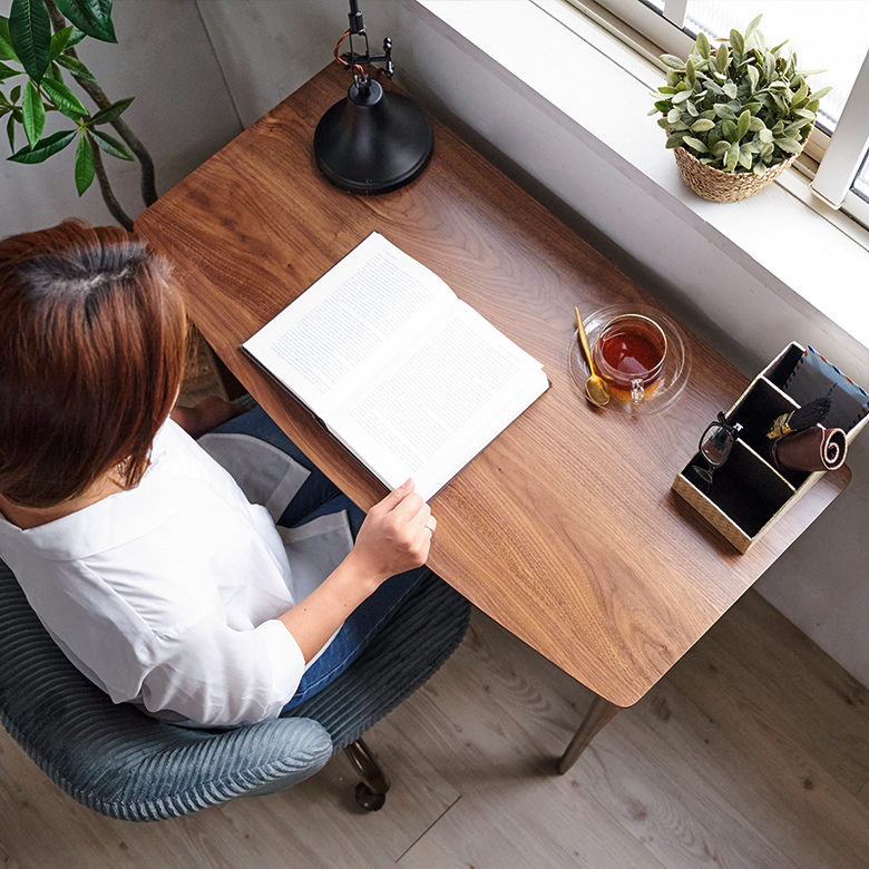 幅広いインテリアに馴染む