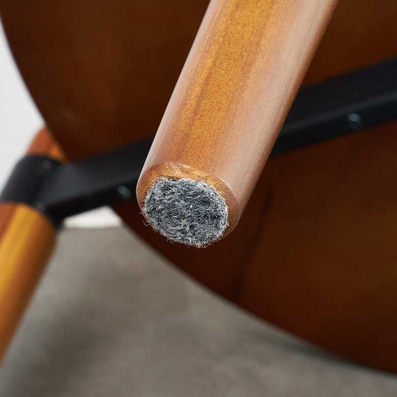 床を傷つけないクッション