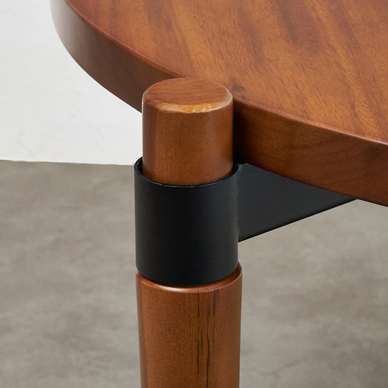 アクセントのブラックスチール