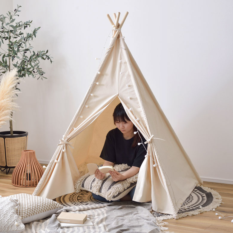 大人も座って入れるサイズ