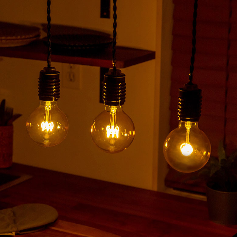 レトロで温かみのある光