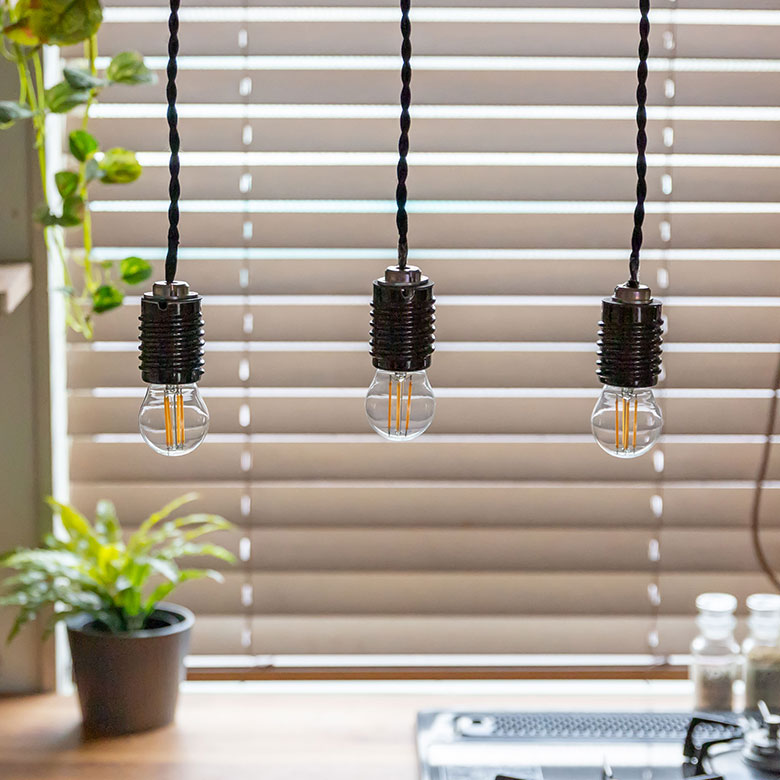 明るすぎないので、並べての使用もおすすめ