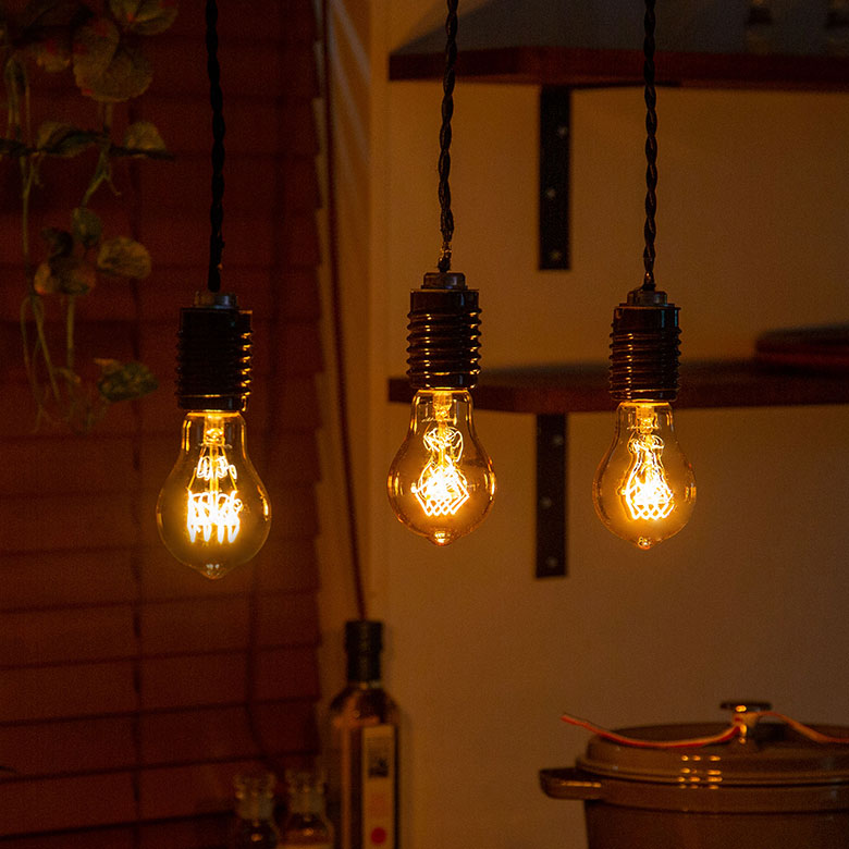 レトロで温かみのある光