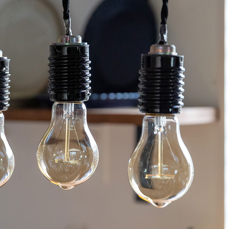 明るすぎないので、並べての使用もおすすめ