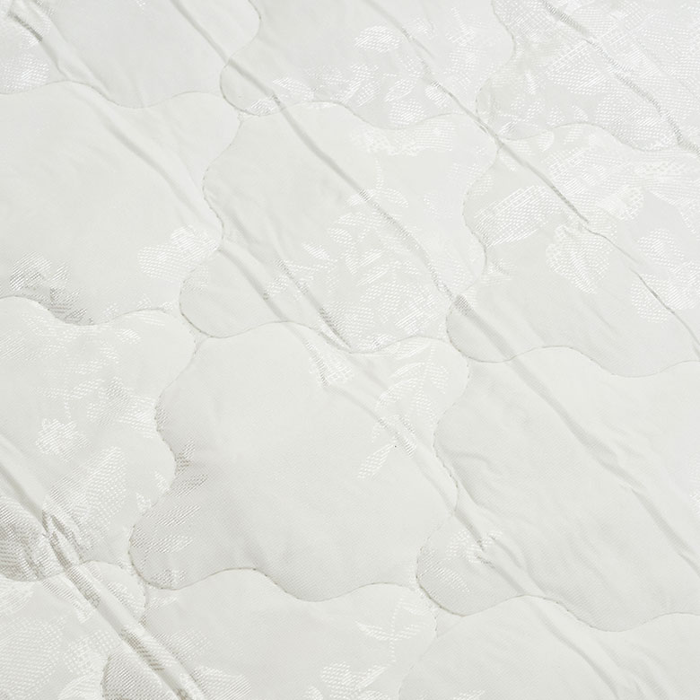 さりげない花柄の生地