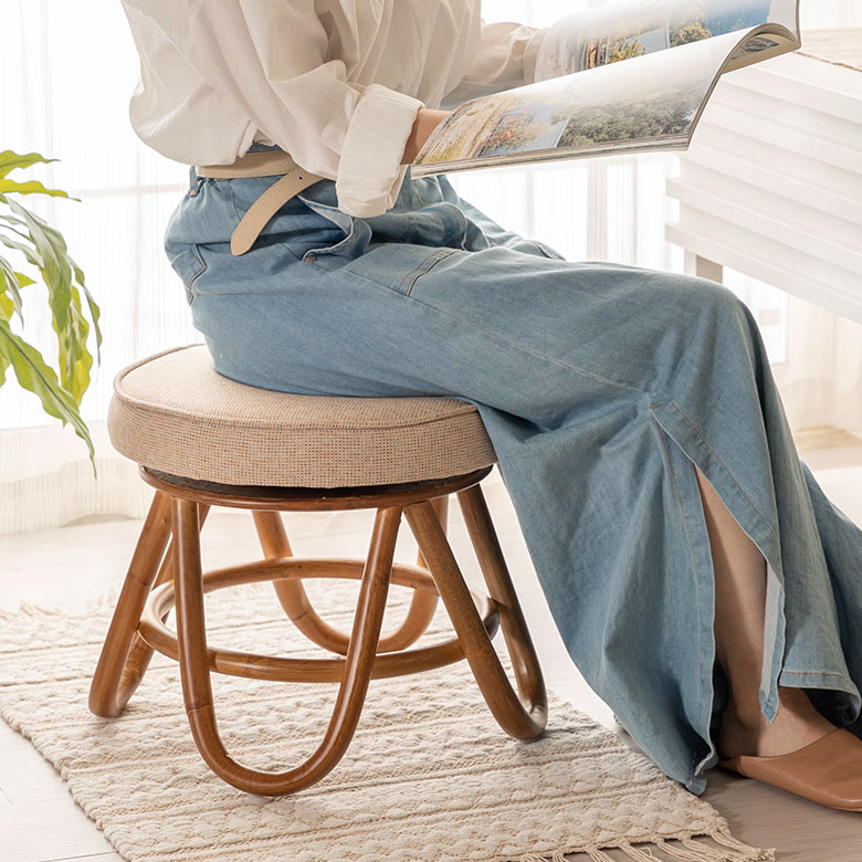 座面が回転するので立ち座りがスムーズ