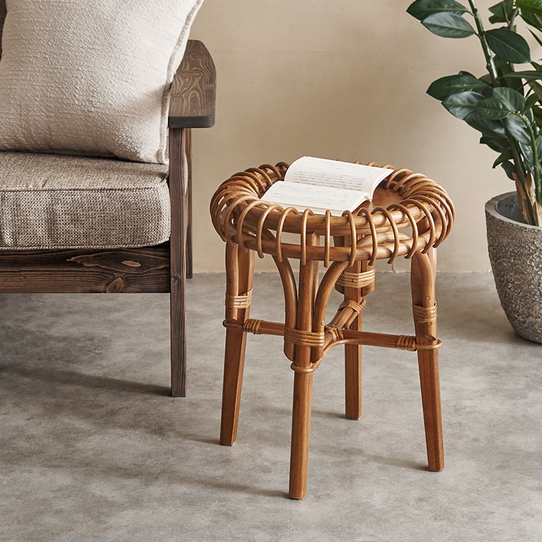 同じデザインのサイドテーブル