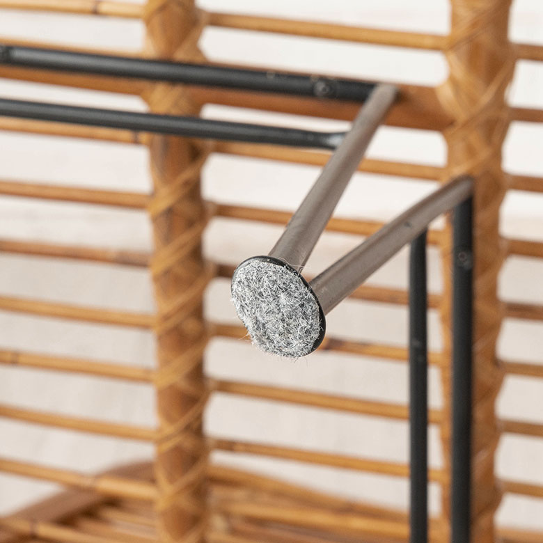 脚裏にはキズ防止