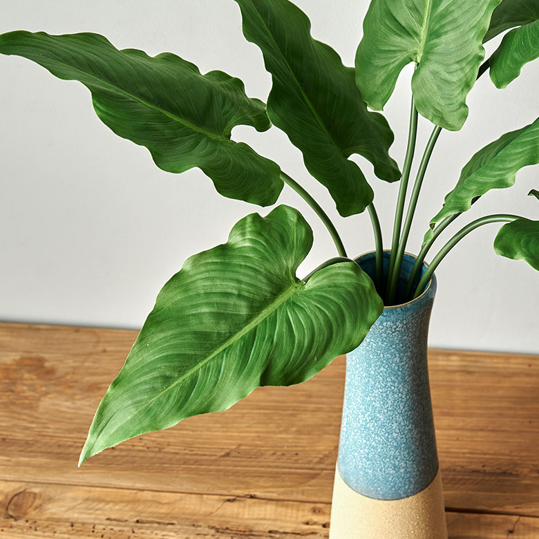 インテリアのアクセントになる、本物そっくりなアーティフィシャルグリーン