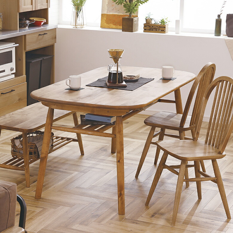 団らんの真ん中に、温かな木の家具を バーチ材のダイニングテーブル ロジー