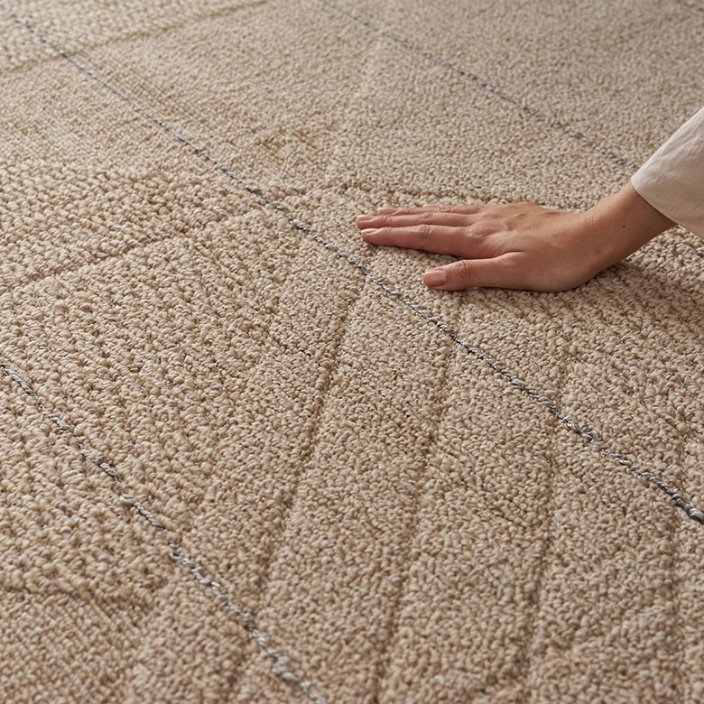 遊び毛が出にくく、汚れや摩擦に強い素材